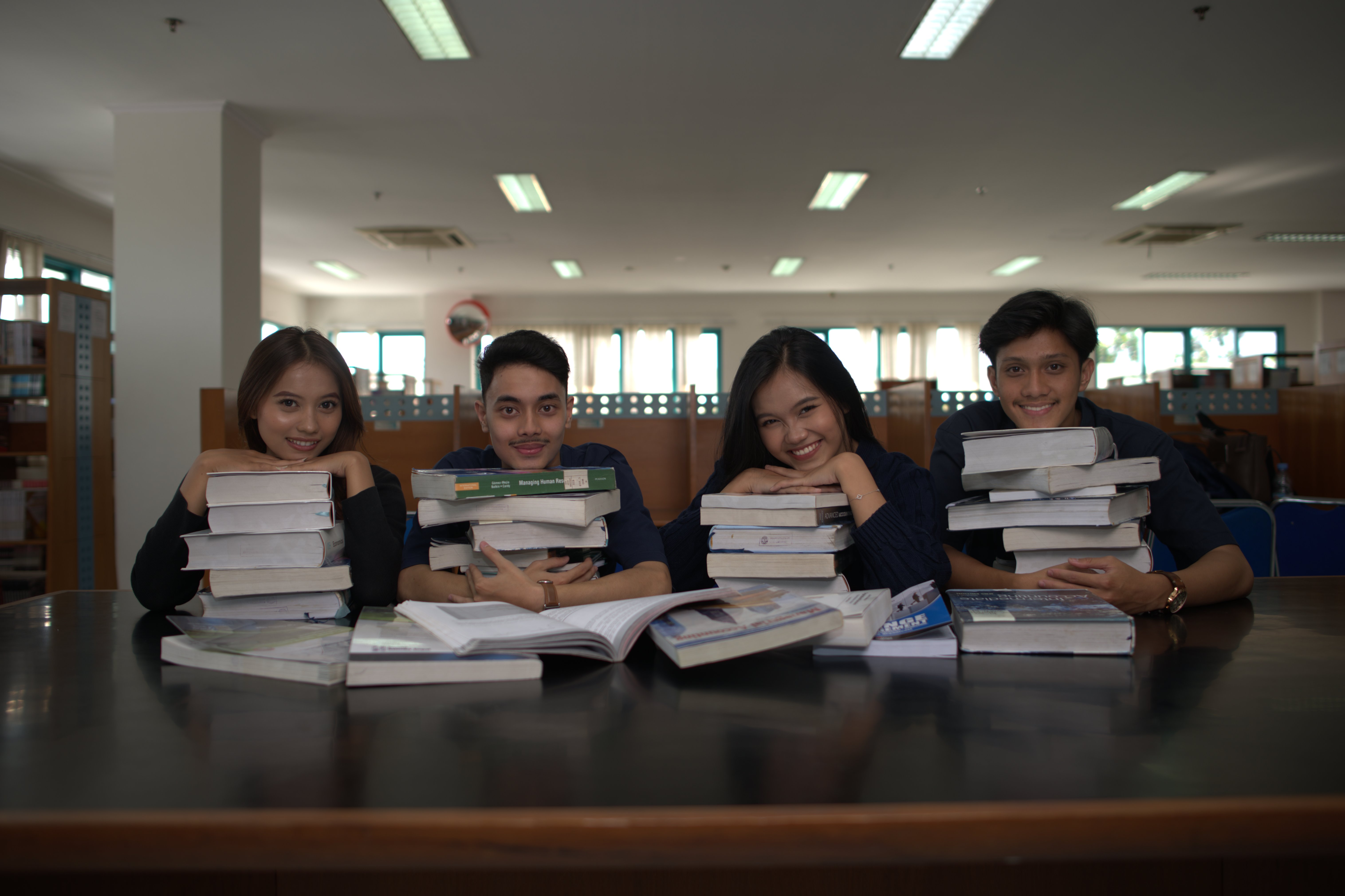 Biaya Kuliah Jadi Kendala? Manfaatkan Beasiswa CSR bank bjb, hanya di Ekuitas University!