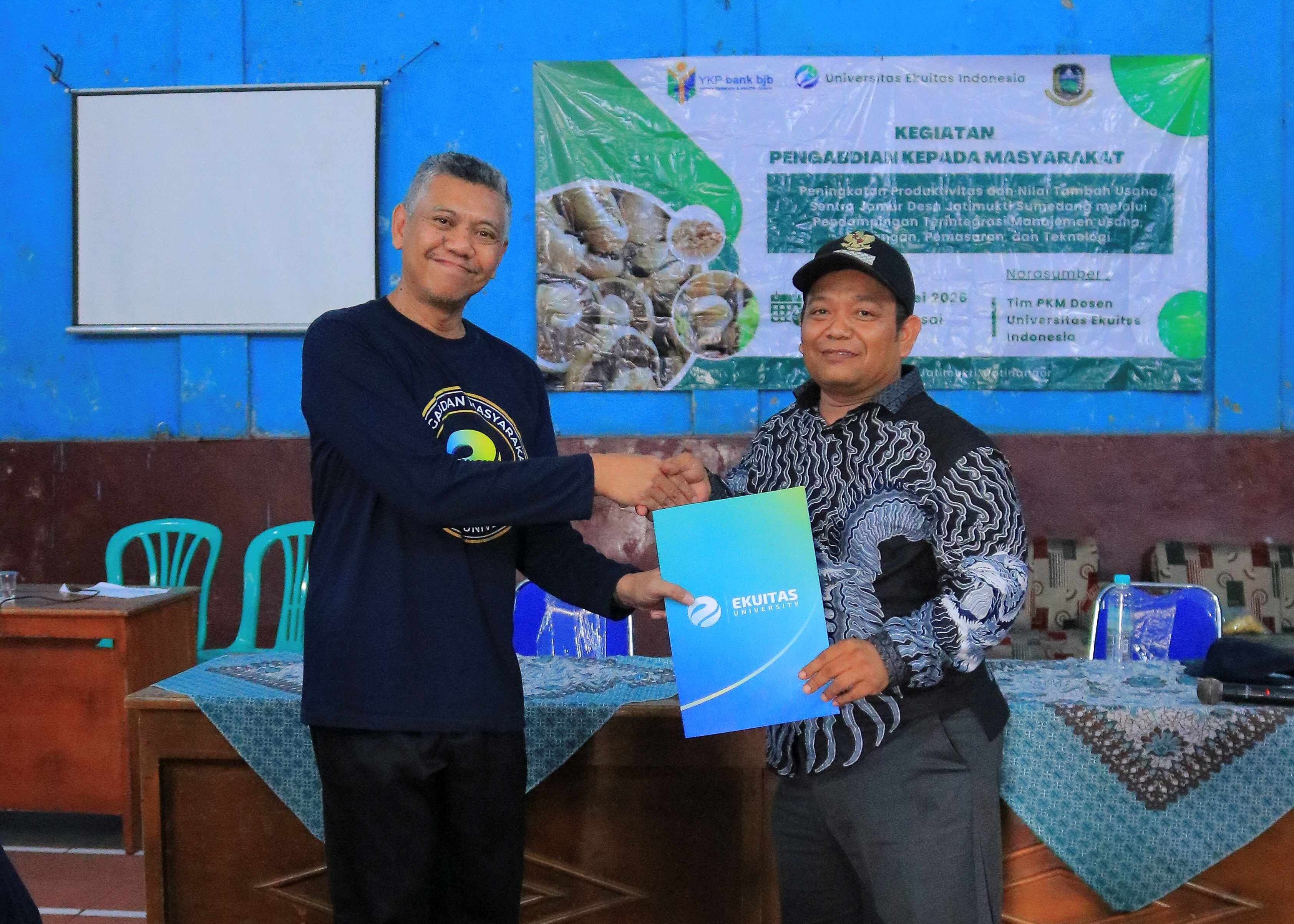 Penguatan Manajemen hingga Pemasaran, Ekuitas University Dorong Sentra Jamur Jatimukti Naik Kelas